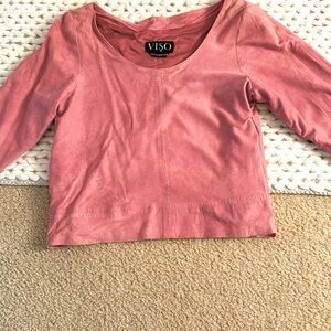EUC soft suede fully lined top beautiful Salman color
Sz s XS